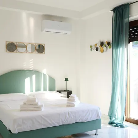 Castle View - & - Free Parking 3*